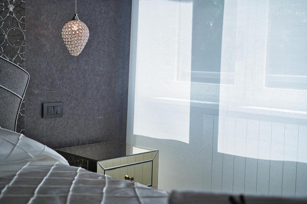 Distinto Suite & Rooms Lecce Exterior foto