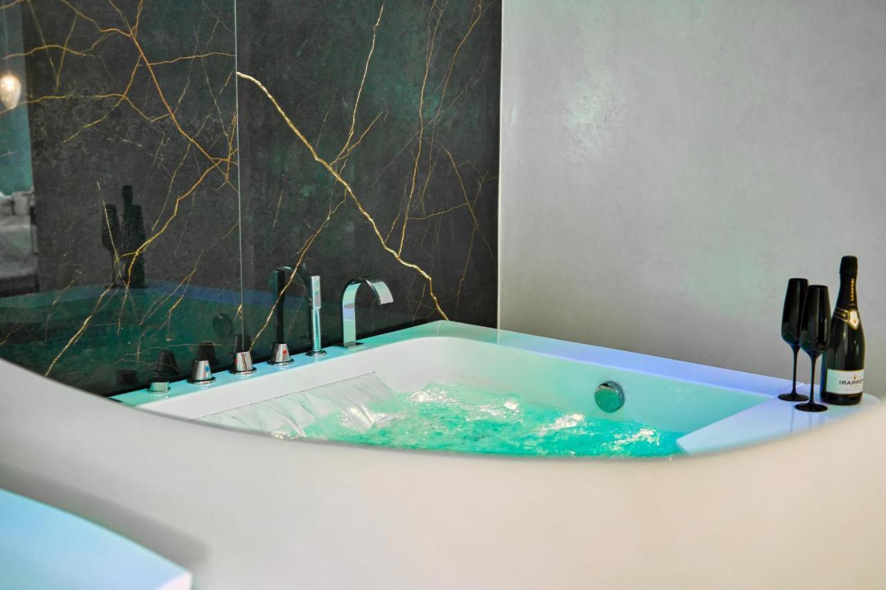 Distinto Suite & Rooms Lecce Exterior foto