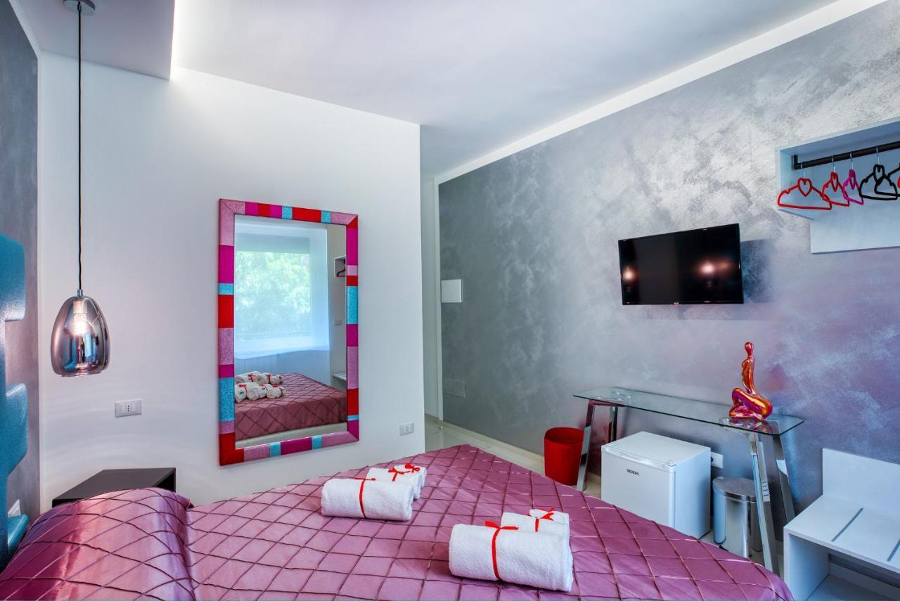 Distinto Suite & Rooms Lecce Exterior foto