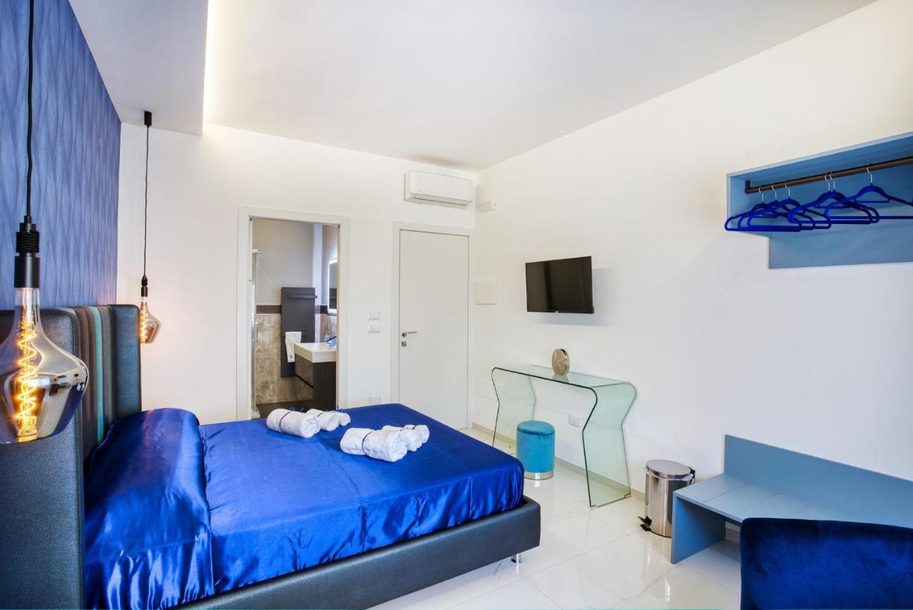 Distinto Suite & Rooms Lecce Exterior foto