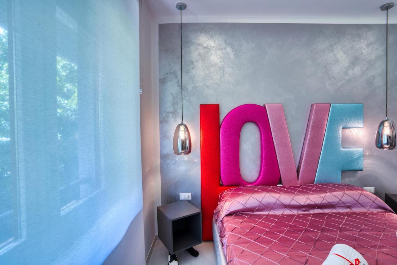 Distinto Suite & Rooms Lecce Exterior foto
