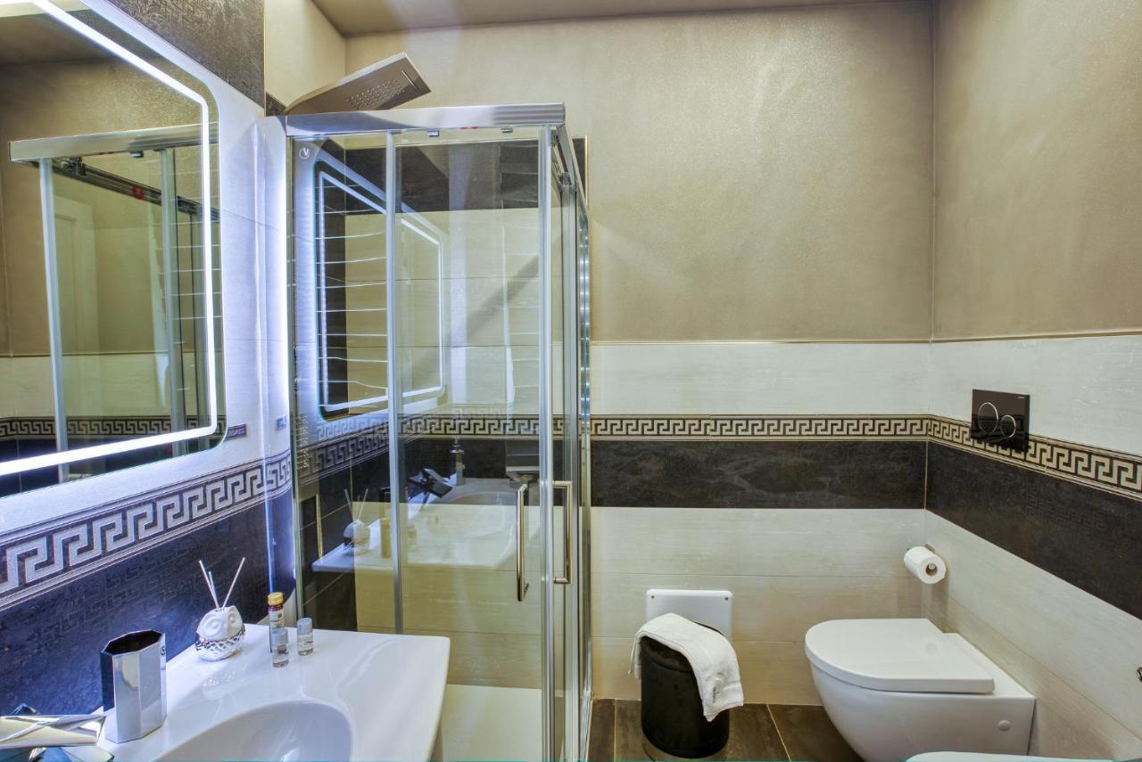 Distinto Suite & Rooms Lecce Exterior foto
