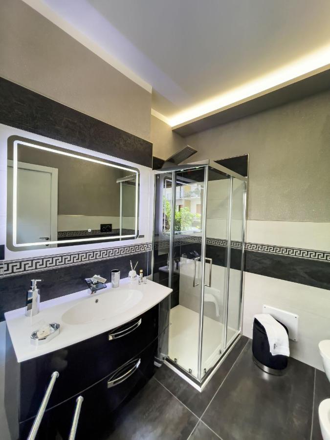 Distinto Suite & Rooms Lecce Exterior foto